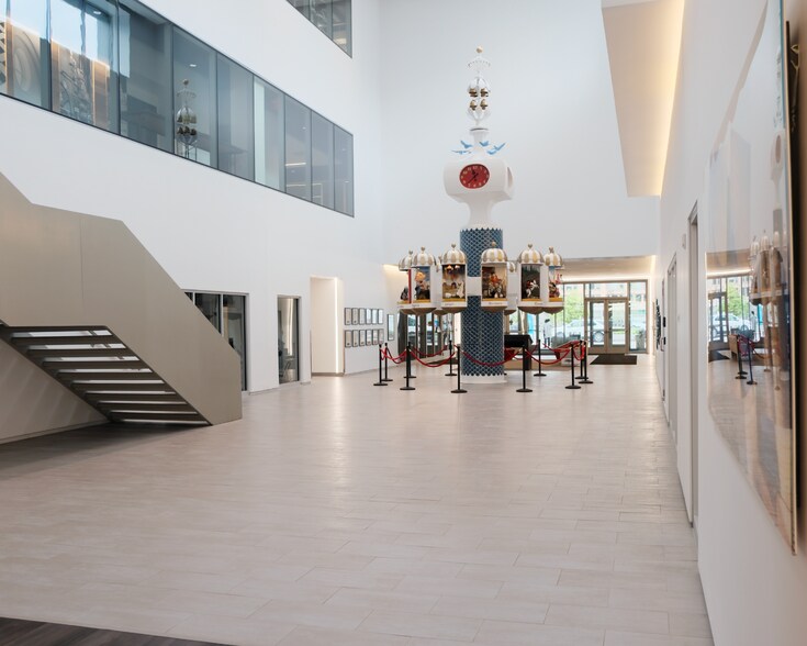 More Photos Of 280 E Broad St, Rochester Office Residential For Lease