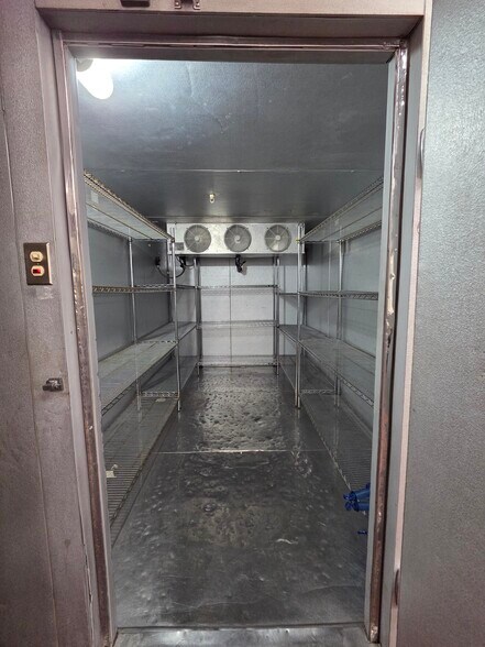 More Photos Of 107 W Coal Ave, Gallup Restaurant For Sale