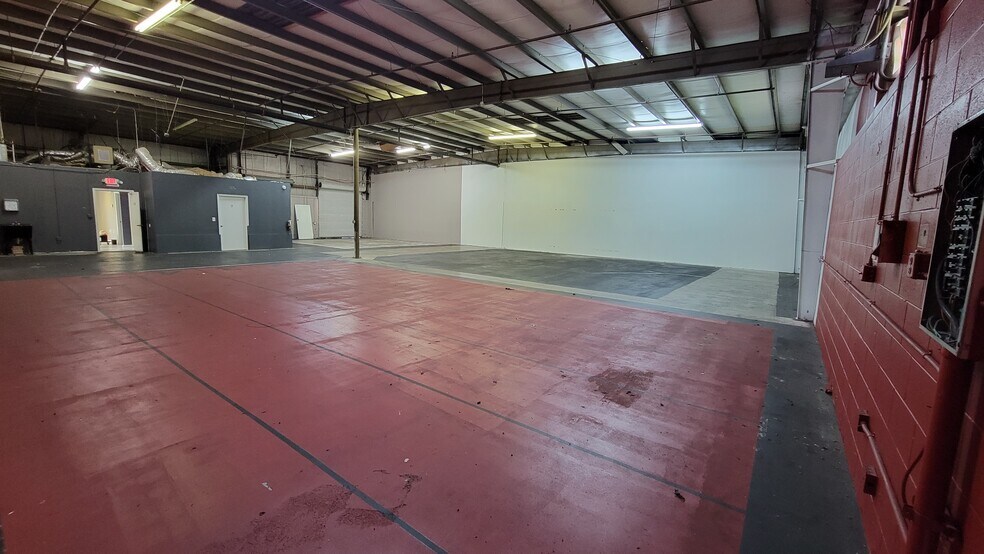 More Photos Of 10207-10235 General Dr, Orlando Warehouse For Lease