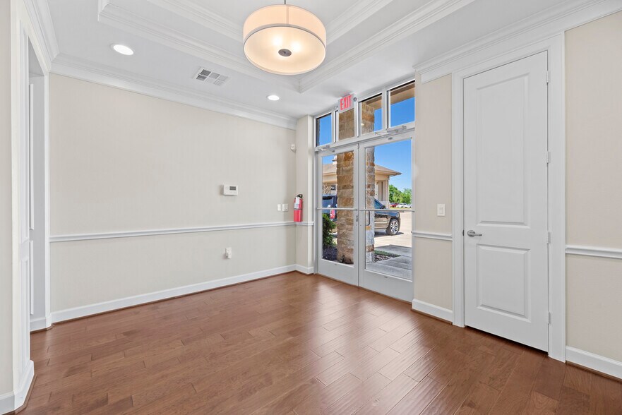 More Photos Of 1526 Katy Gap Rd, Katy Medical For Lease