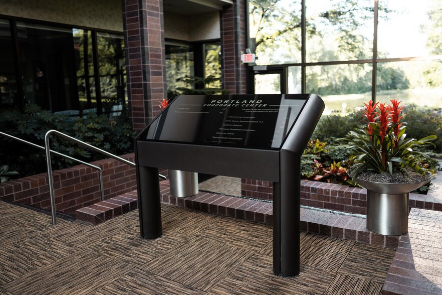 More Photos Of 12400 Portland Ave, Burnsville Office Residential For Lease