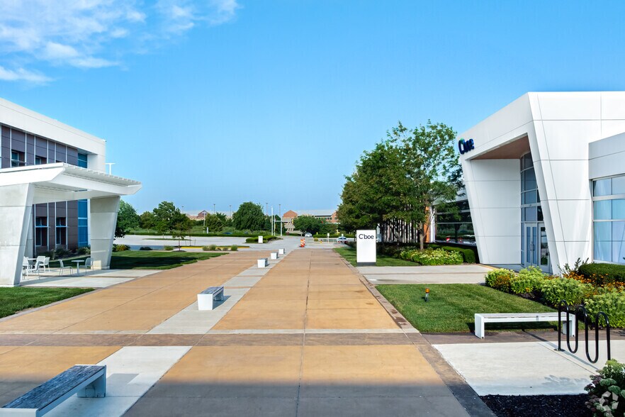 More Photos Of 6800 W 115th St, Overland Park Office For Lease