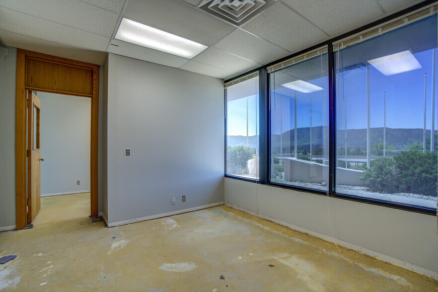 More Photos Of 18950 Base Camp Rd, Monument Office For Lease