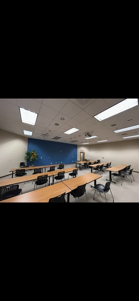 More Photos Of 91 Cedar St, Milford Research And Development For Lease