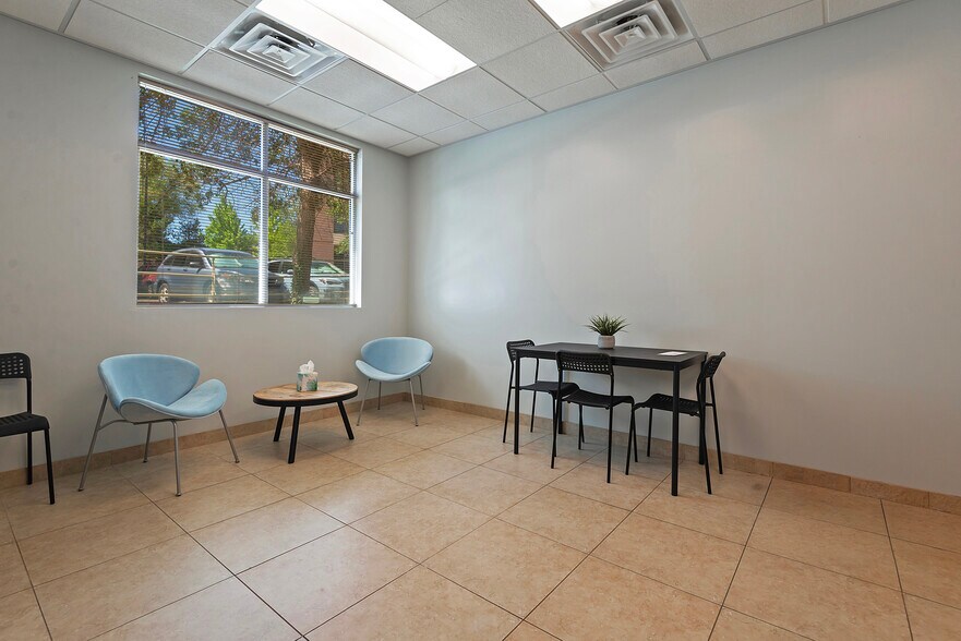 More Photos Of 7430 S Creek Rd, Sandy Office For Sale
