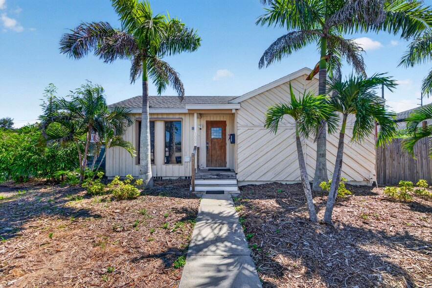 More Photos Of , Gulfport Unknown For Sale