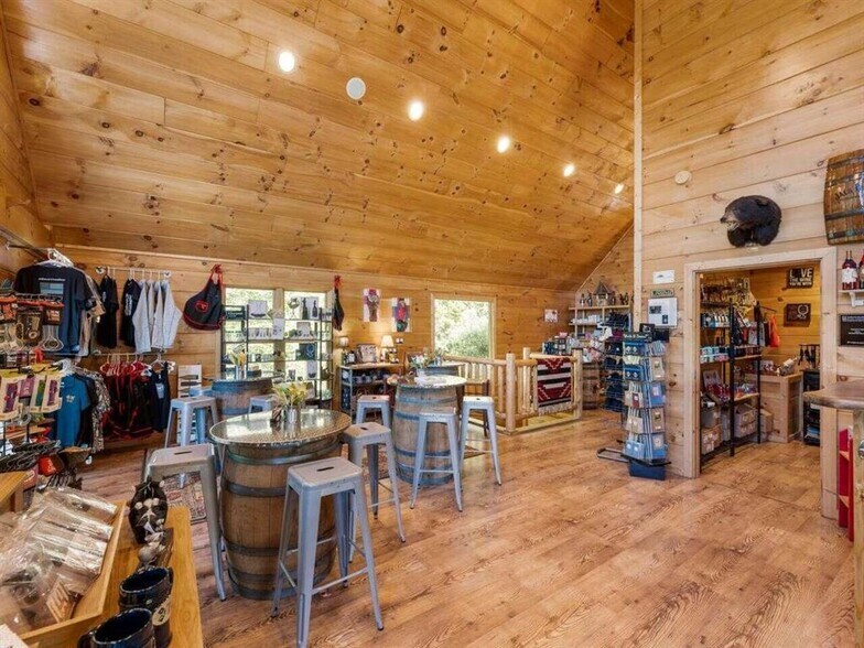 More Photos Of 366 Paradise Rd, Blairsville Winery Vineyard For Sale