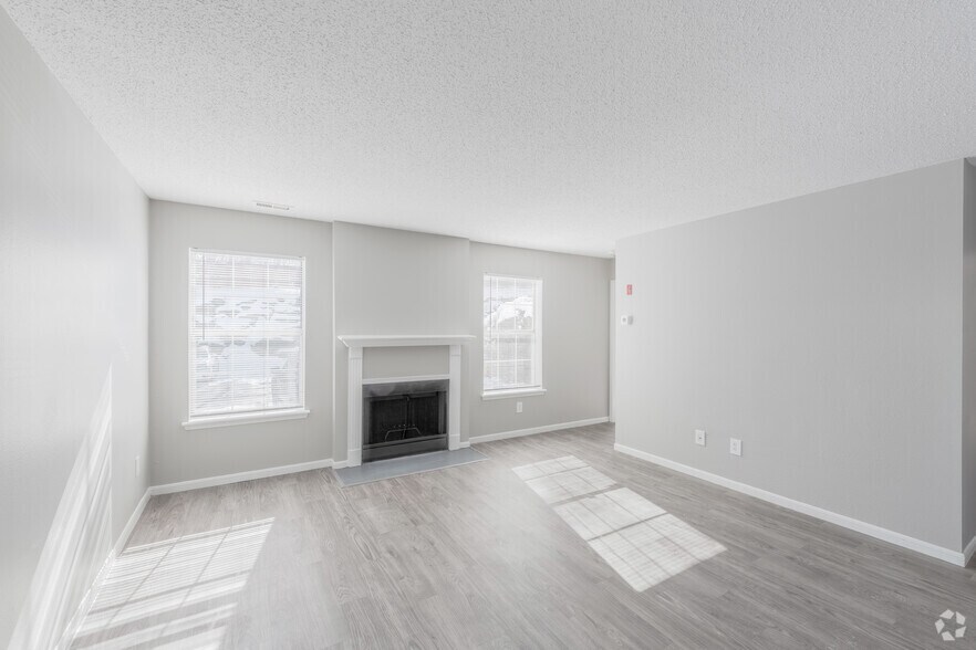 More Photos Of 100 Elena St, Cranston Apartments For Sale