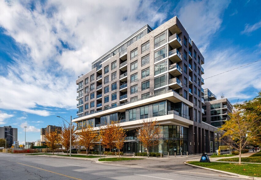 More Photos Of 6 Gibbs Rd, Toronto Apartments For Lease