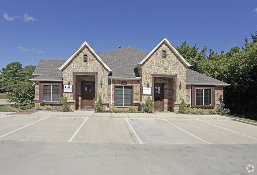 Primary Photo Of 8241 Mid Cities, North Richland Hills Medical For Lease