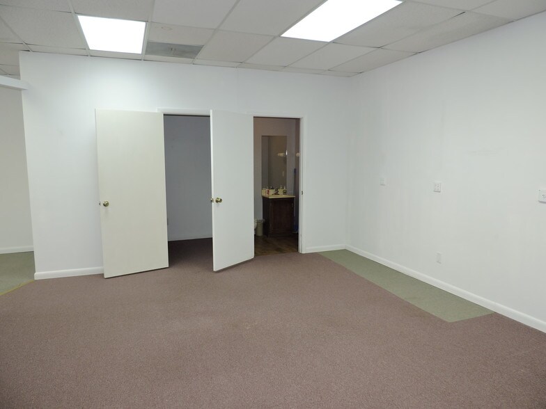 More Photos Of 9410 N US Highway 1, Sebastian Office For Lease