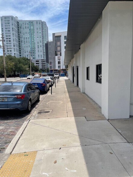 More Photos Of 1100 N Florida Ave, Tampa Office For Lease