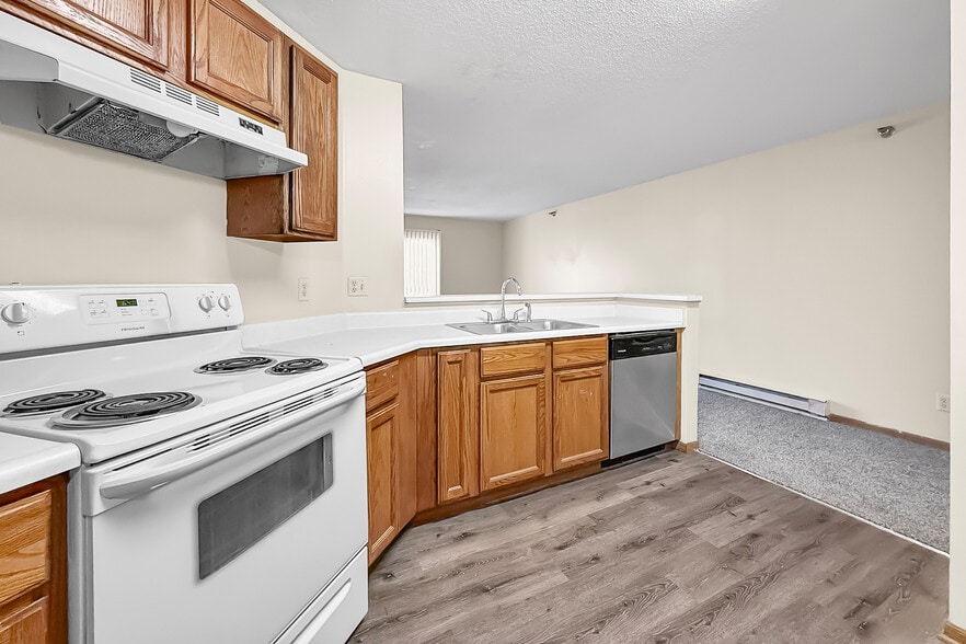 More Photos Of 1201 E Bell Ave, Des Moines Apartments For Sale