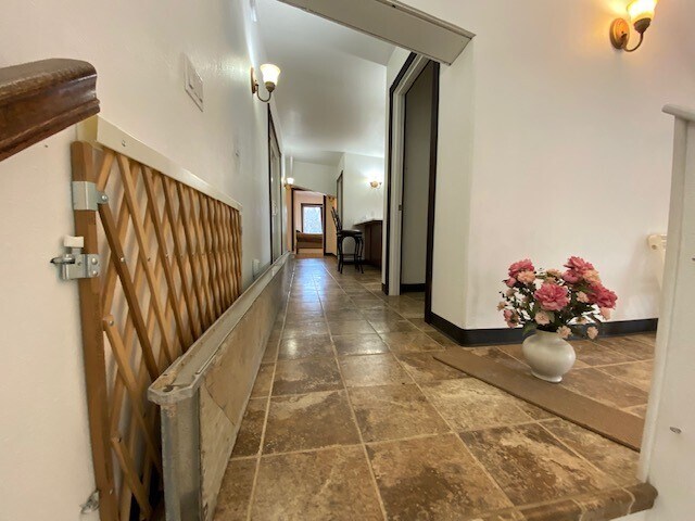 More Photos Of 36142 Pine St, Soldotna Light Manufacturing For Sale