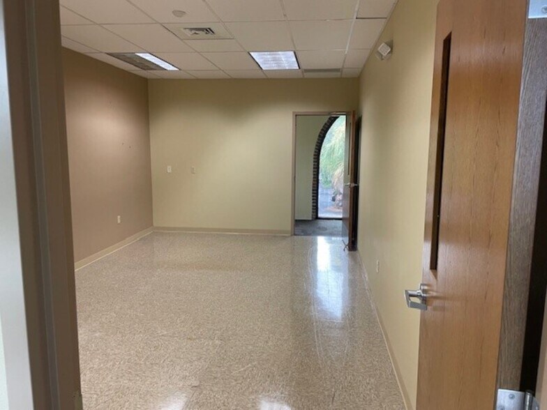 More Photos Of 1600 Tamiami Trl, Port Charlotte Office For Lease