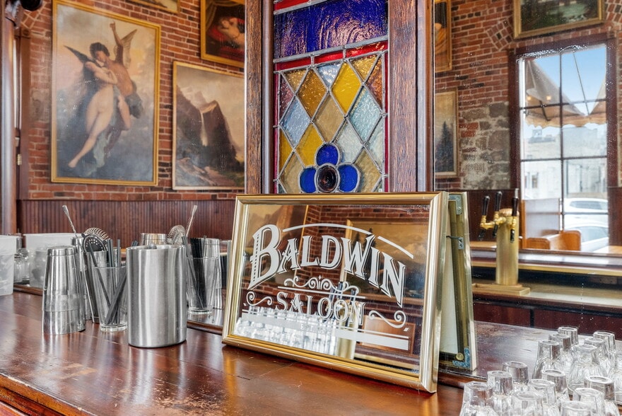 More Photos Of 205 Court St, The Dalles Restaurant For Sale