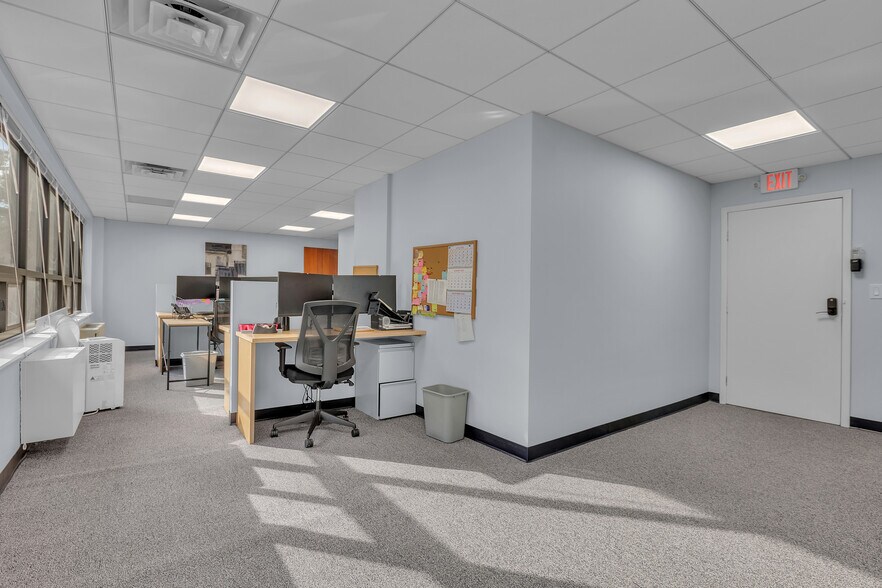 More Photos Of 1 Stone Pl, Bronxville Office For Lease