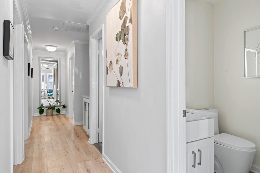 More Photos Of 2102 Gallows Rd, Vienna Medical For Lease