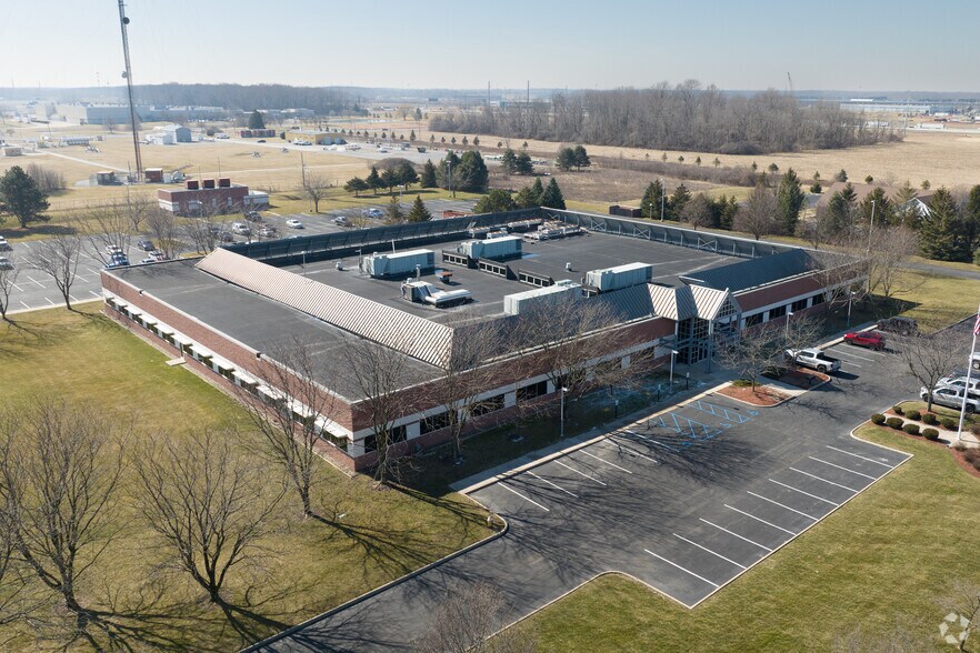 More Photos Of 580 Longbow Dr, Maumee Office For Lease