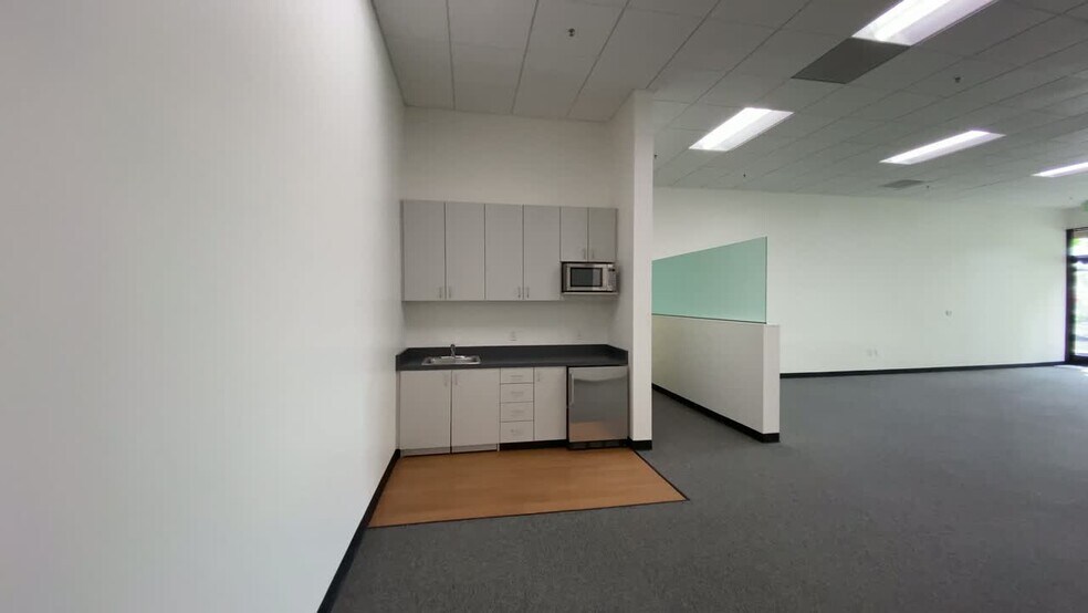 More Photos Of 425 N Whisman Rd, Mountain View Office For Lease