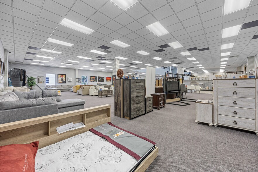 More Photos Of 3100 8th St S, Moorhead Freestanding For Sale