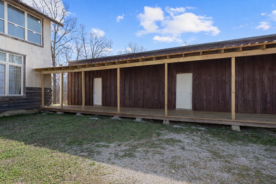 More Photos Of 40082 County Road 591, Jay Apartments For Sale