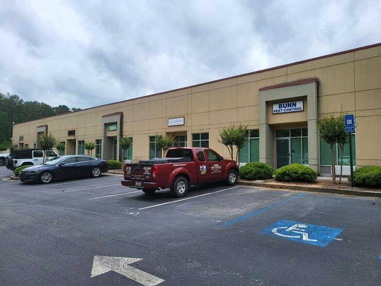 More Photos Of 1000 Sany Way, Peachtree City Self Storage For Lease