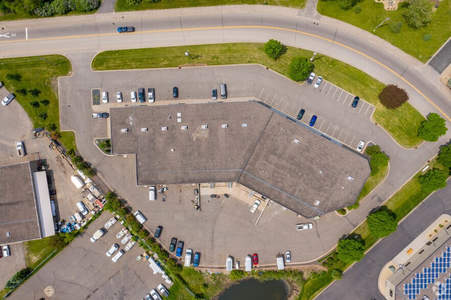 More Photos Of 12510 Fletcher Ln, Rogers Light Manufacturing For Lease