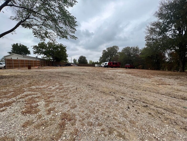 Primary Photo Of 111 Duncan Ln, Lewisville Land For Lease