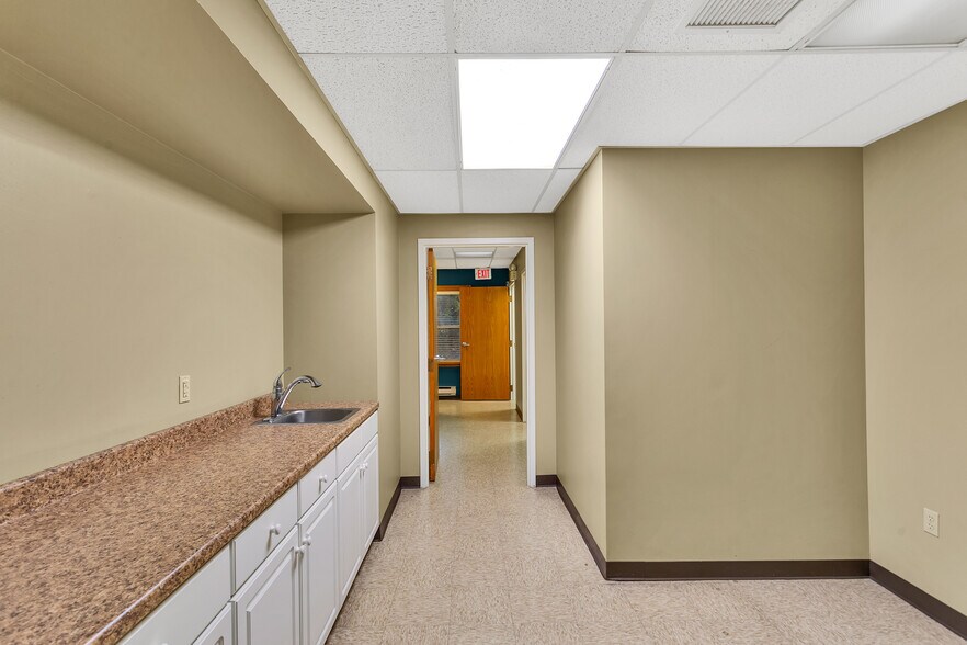 More Photos Of 50 Seco Rd, Monroeville Office For Sale