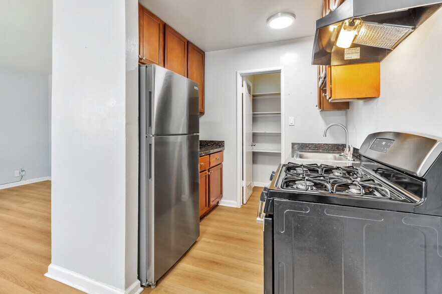 More Photos Of 1626-1654 Dwight Way, Berkeley Apartments For Sale