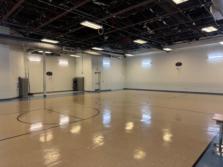 More Photos Of 2015 SW Loop 410, San Antonio Unknown For Lease