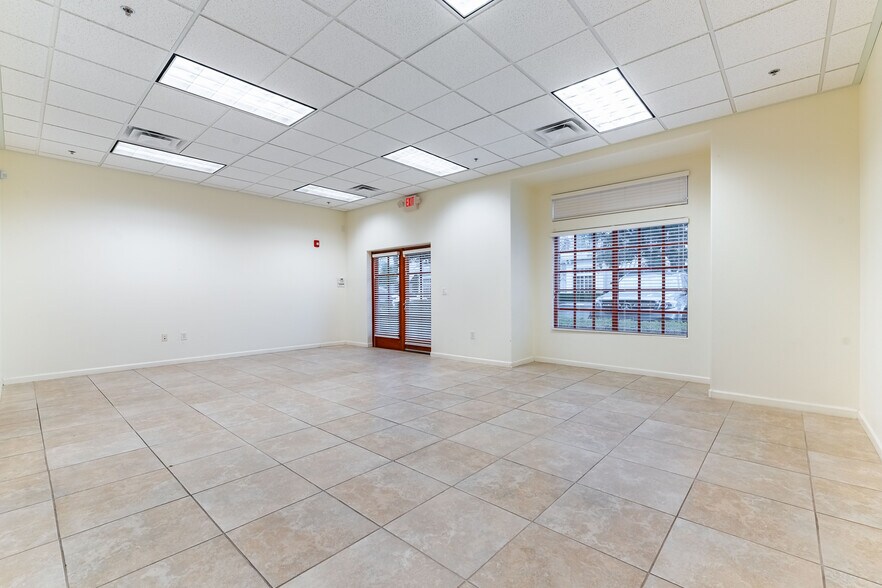 More Photos Of 6415 S Tenaya Way, Las Vegas Light Distribution For Lease