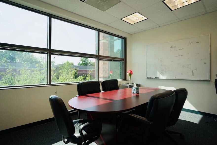 More Photos Of 610 Professional Dr, Gaithersburg Office For Sale