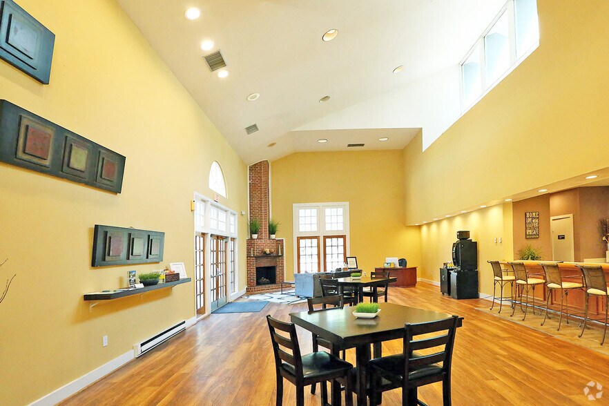 More Photos Of 3001 Reflections Way, Virginia Beach Apartments For Sale