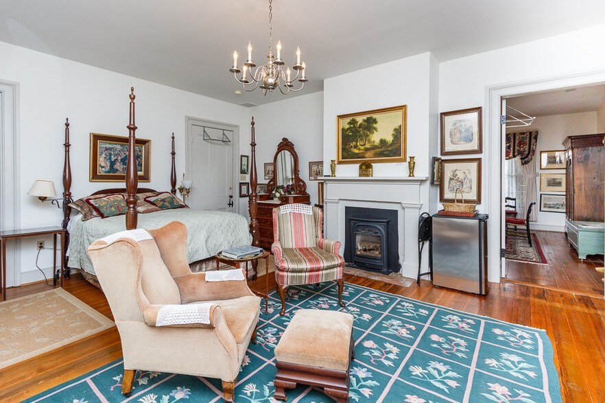 More Photos Of 11441 Grub Hill Church Rd, Amelia Court House Hospitality For Sale