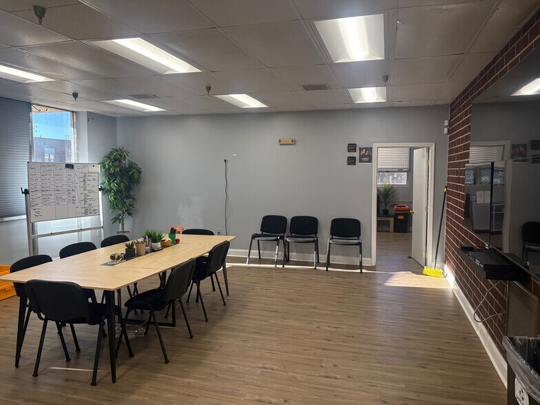 More Photos Of 3425 Browns Mill Rd SE, Atlanta Warehouse For Lease