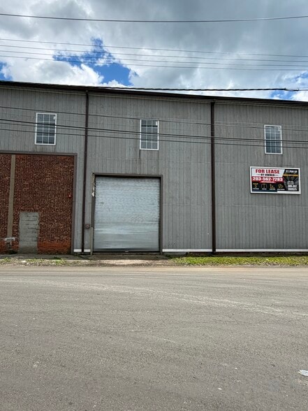More Photos Of 88 Howard Ave, Bridgeport Warehouse For Lease