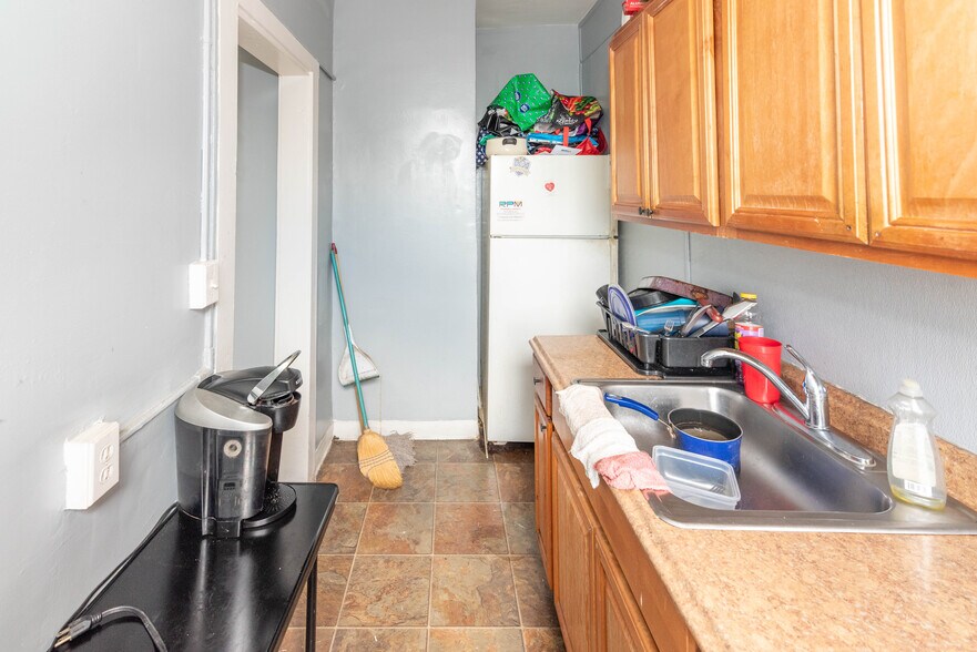 More Photos Of 3210-3212 Walbrook Ave, Baltimore Apartments For Sale