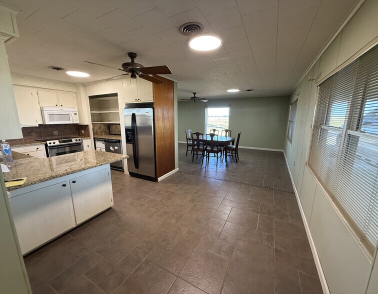 More Photos Of 3401 Arkansas 33, Roe Specialty For Sale