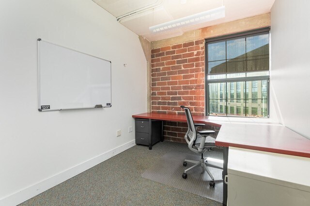 More Photos Of 1230 W Morehead St, Charlotte Loft Creative Space For Sale