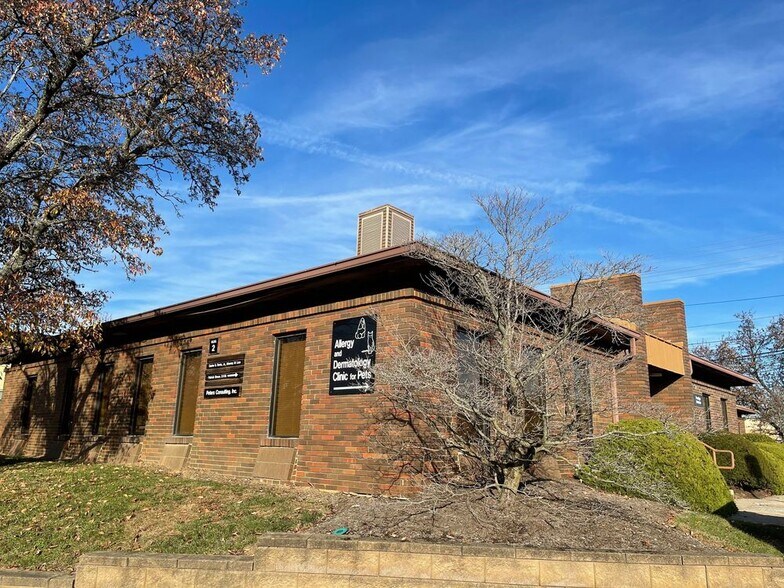 More Photos Of 4727 Cornell Rd, Blue Ash Office For Lease