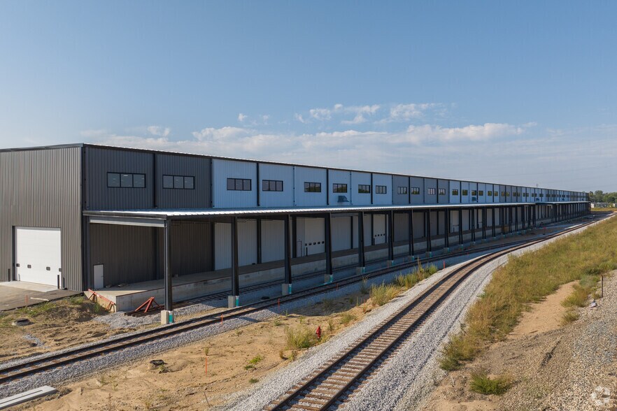 More Photos Of 203 Stonemont Dr, Bristol Warehouse For Sale