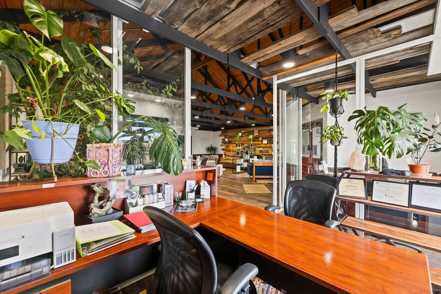 More Photos Of 2000 N 7th Ave, Bozeman Flex For Sale