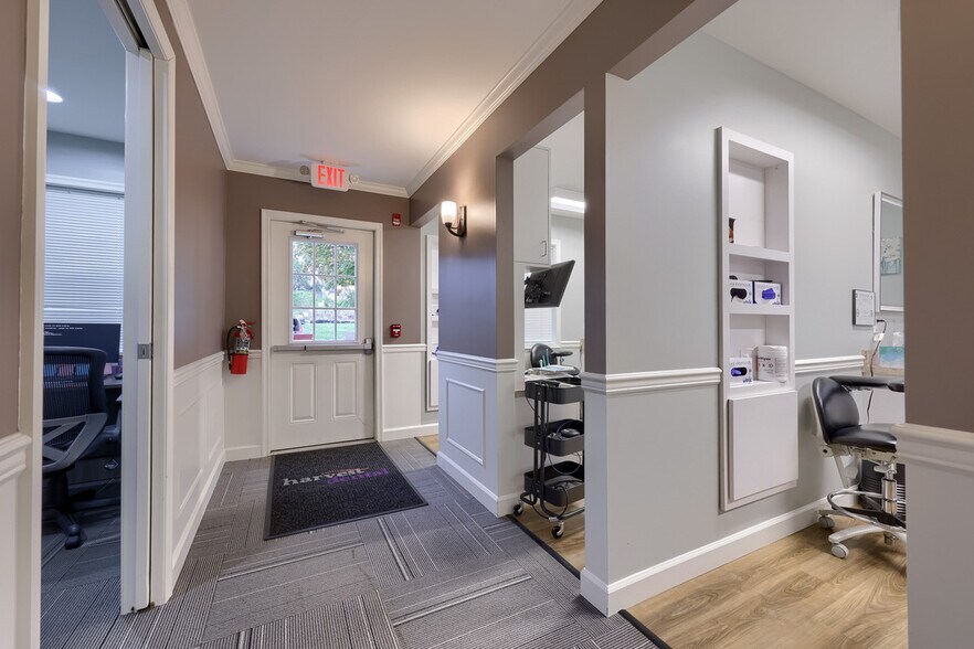 More Photos Of 250 N Reading Rd, Ephrata Office For Sale