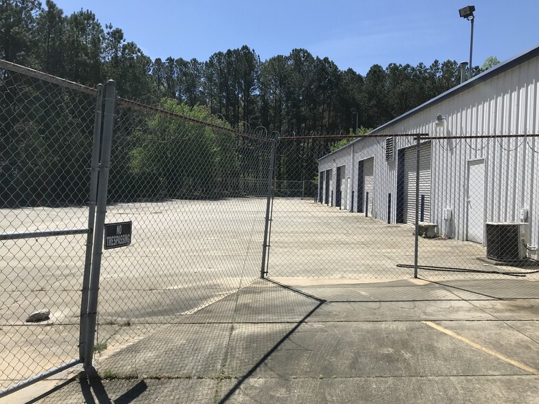 More Photos Of 5830 Plaza Pky, Douglasville Auto Repair For Sale