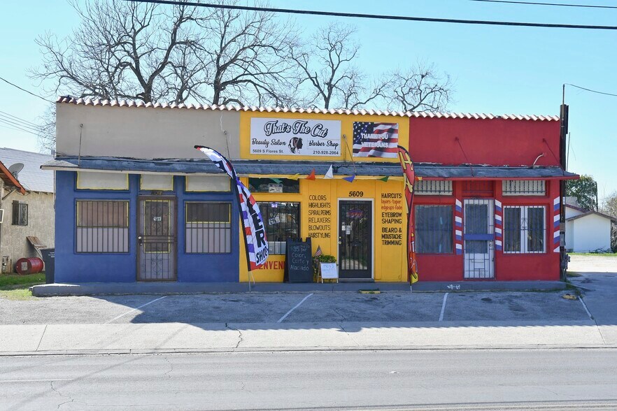 More Photos Of 5607-5611 S Flores St, San Antonio Storefront For Sale