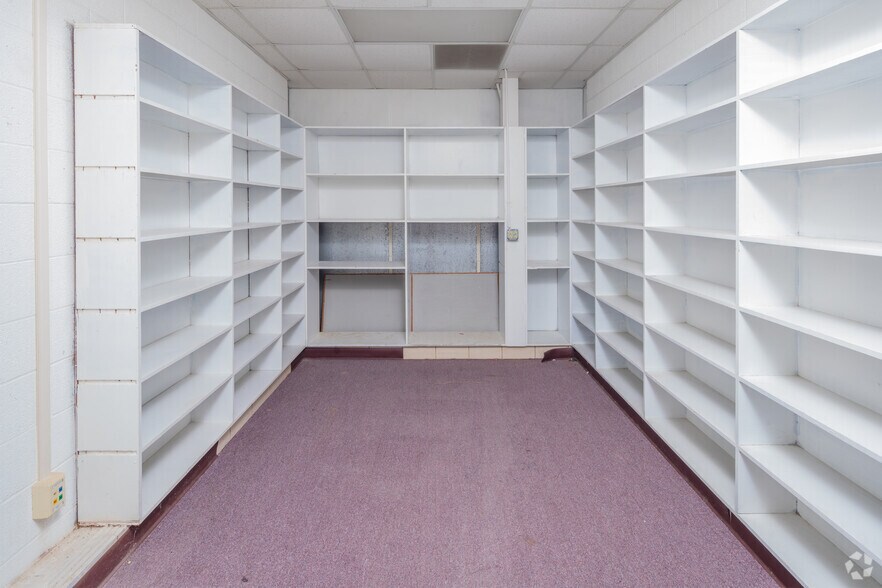 More Photos Of 8225 Dave Erwin Dr, San Antonio Flex For Sale