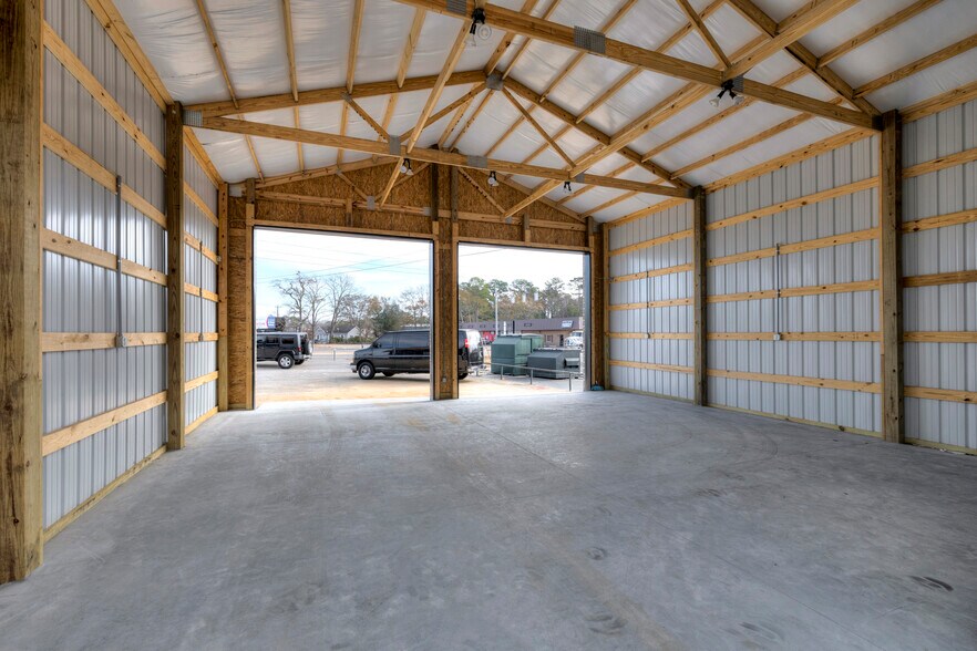 More Photos Of 756 Bultman Dr, Sumter Light Distribution For Sale