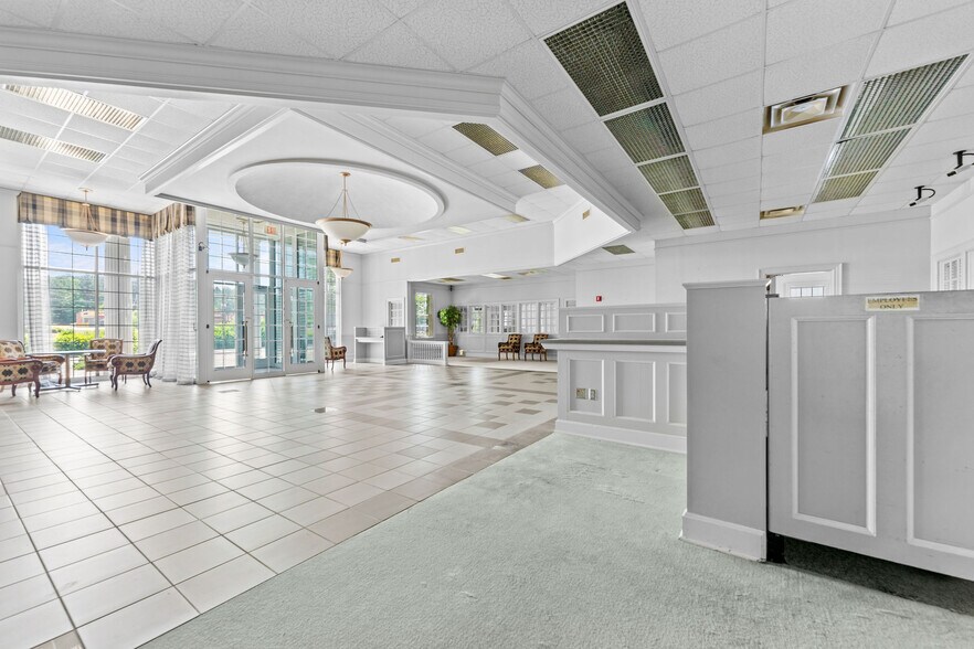 More Photos Of 8710 Hwy 69 S, Tuscaloosa Bank For Sale